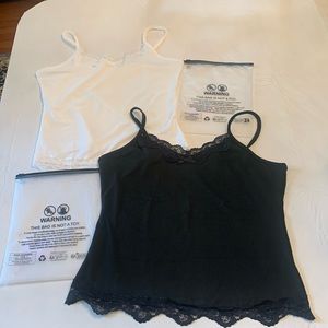 Set of 2 Cami’s. Size 4. NWT